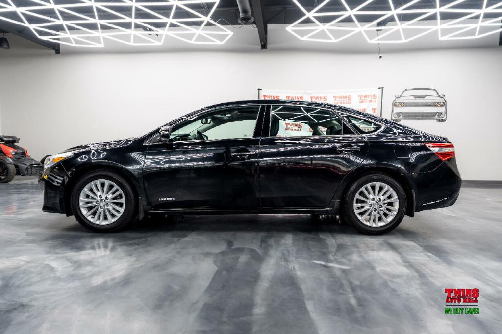2015 Toyota Avalon Image 3