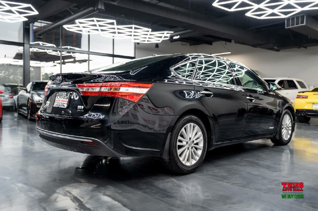 2015 Toyota Avalon Image 6