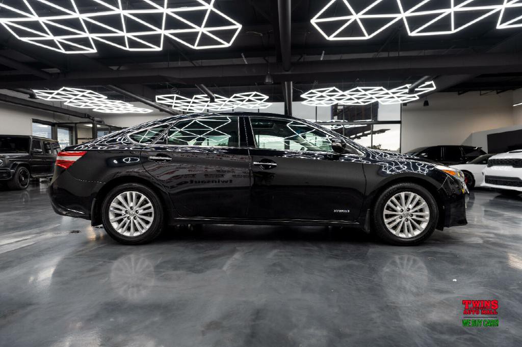 2015 Toyota Avalon Image 7