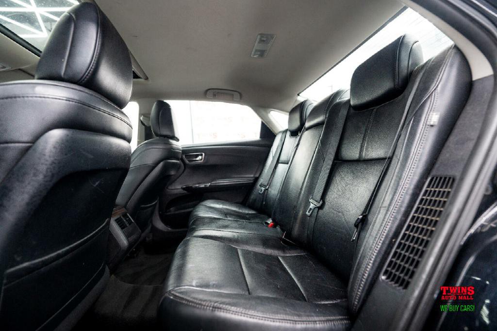 2015 Toyota Avalon Image 13