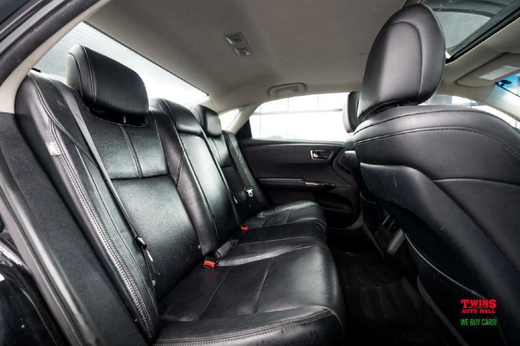 2015 Toyota Avalon Image 14