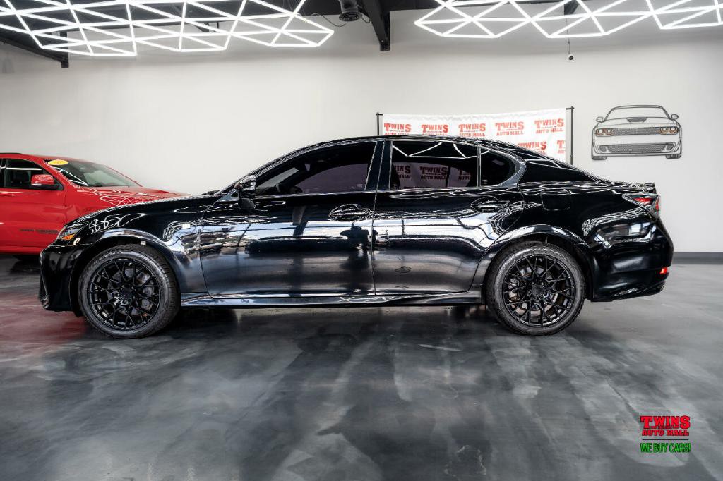 2019 Lexus GS Image 3