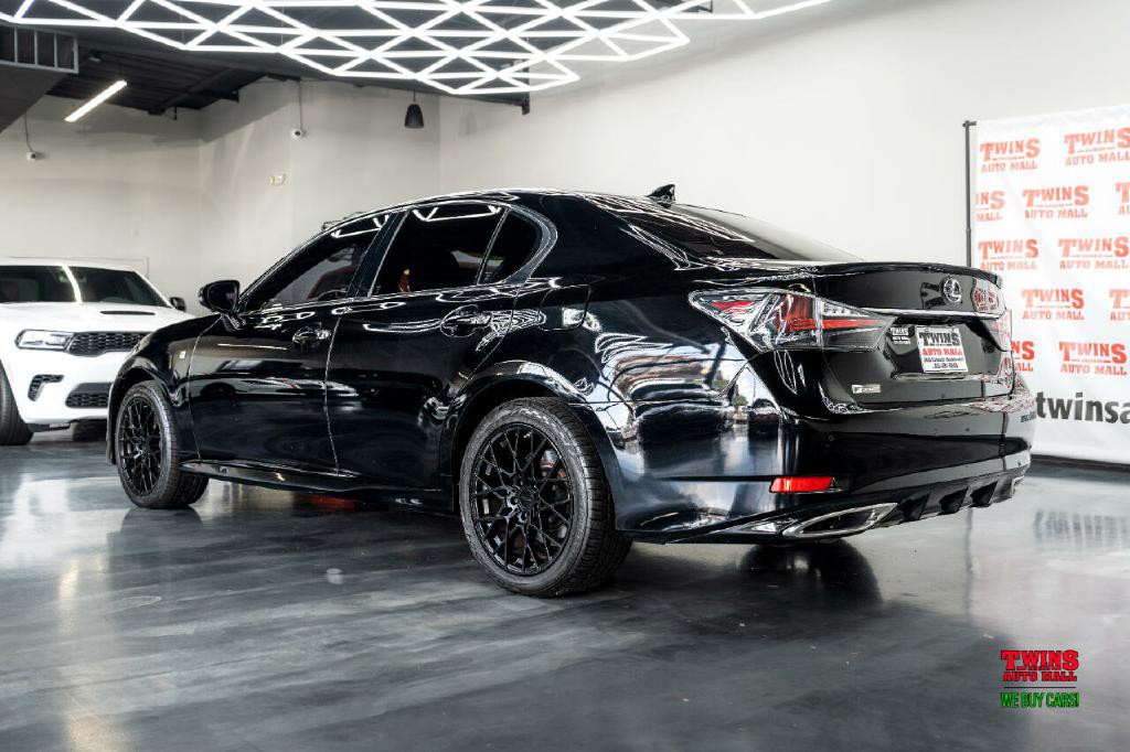 2019 Lexus GS Image 4