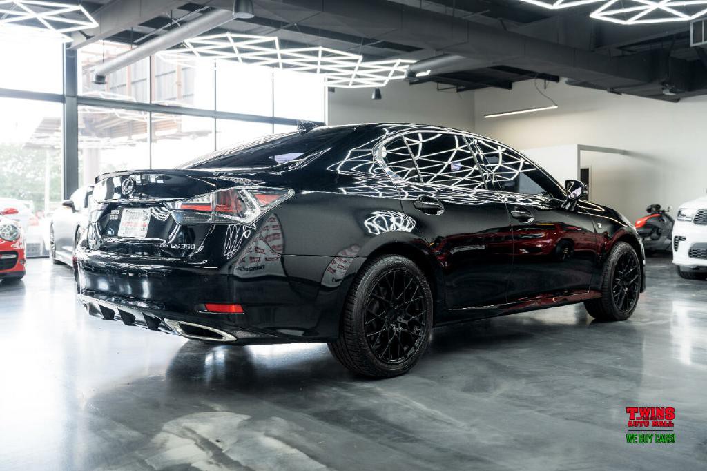 2019 Lexus GS Image 6