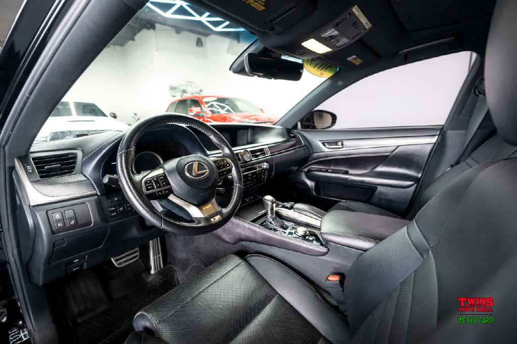 2019 Lexus GS Image 11