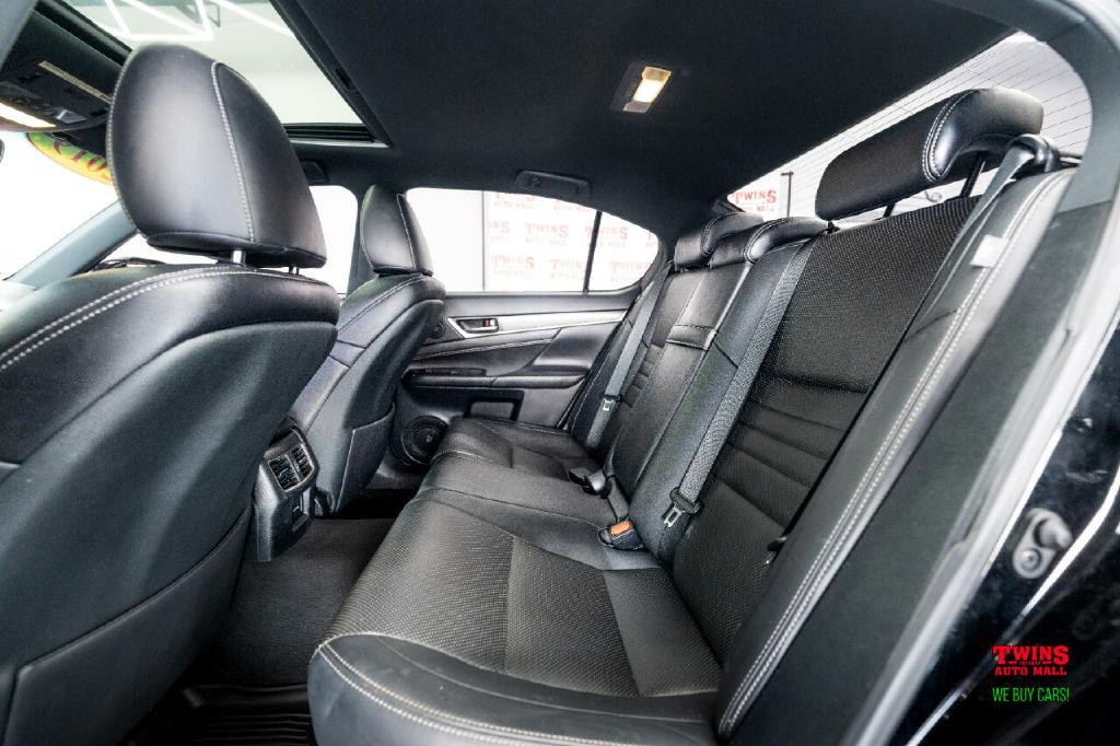 2019 Lexus GS Image 13