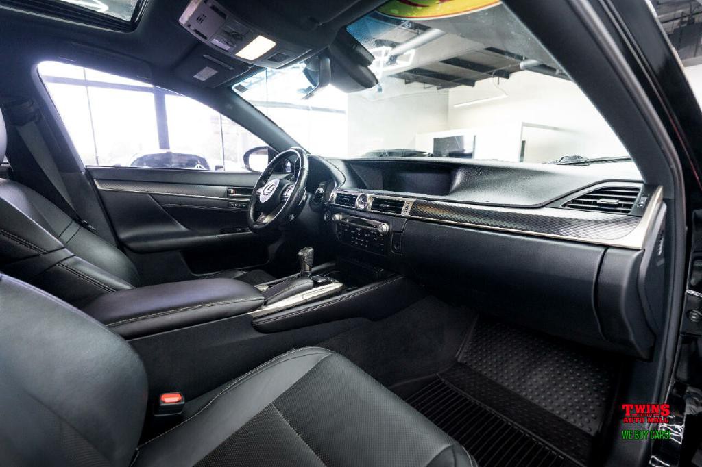 2019 Lexus GS Image 17