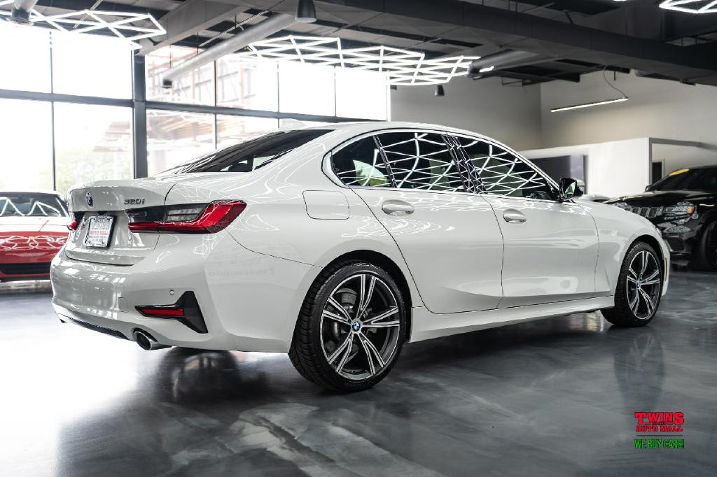 2020 BMW 3 Series Image 8
