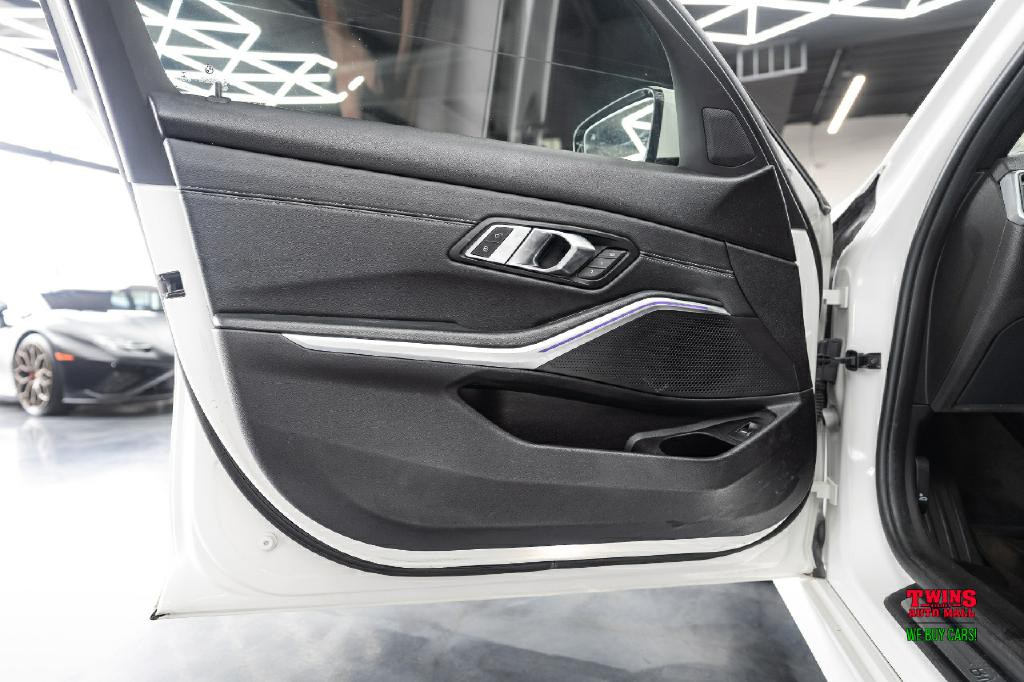 2020 BMW 3 Series Image 12