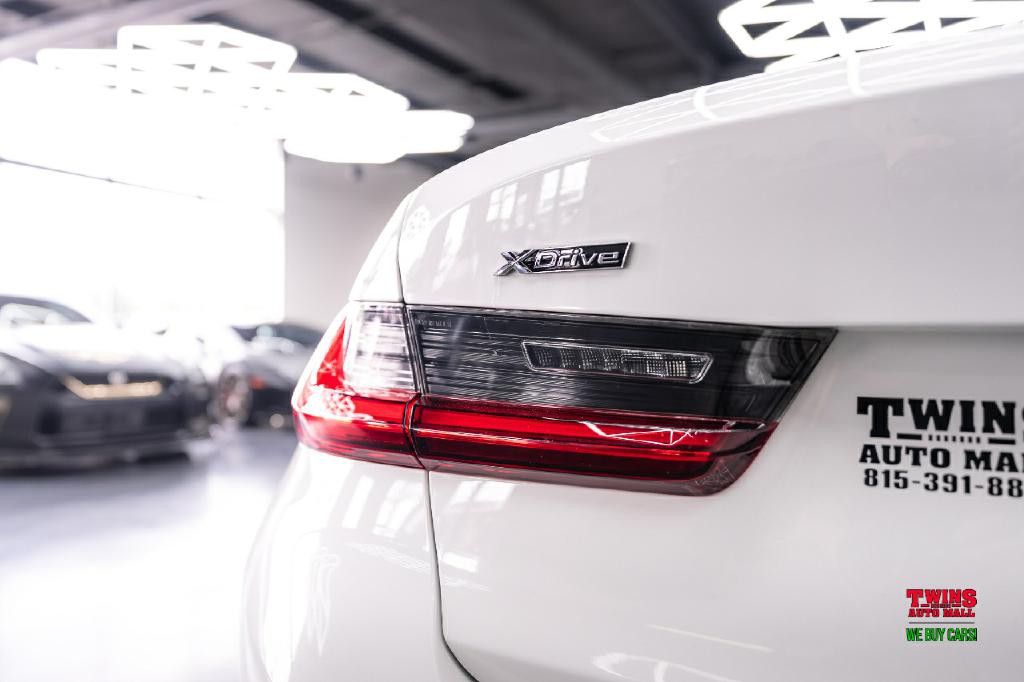 2020 BMW 3 Series Image 30