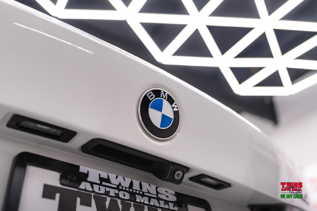 2020 BMW 3 Series Image 32