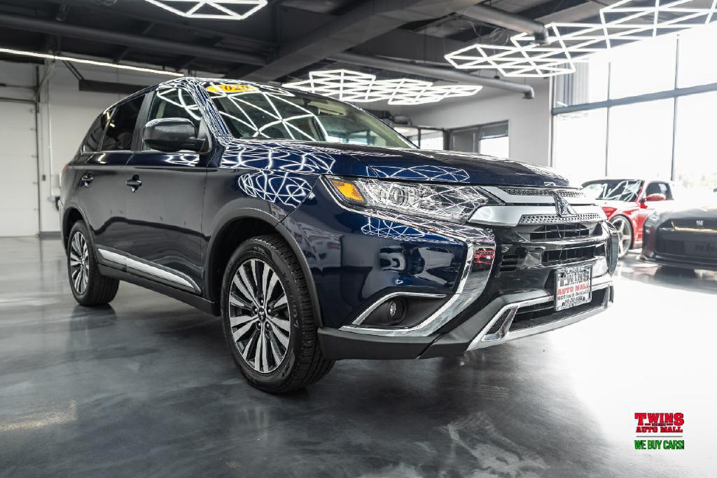 2020 Mitsubishi Outlander Image 8