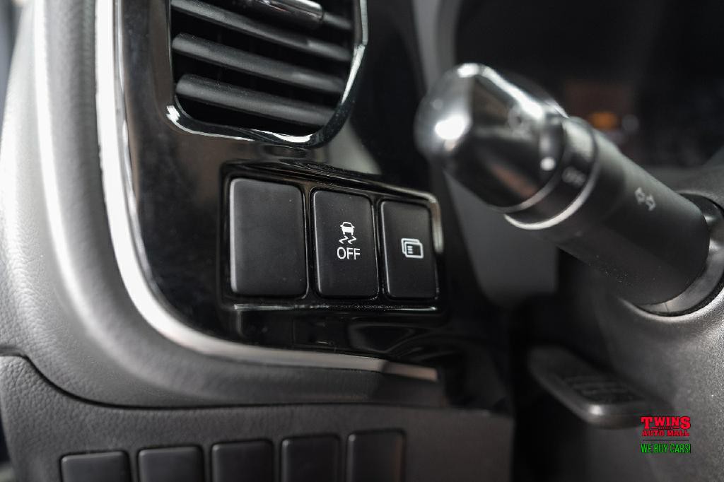 2020 Mitsubishi Outlander Image 24