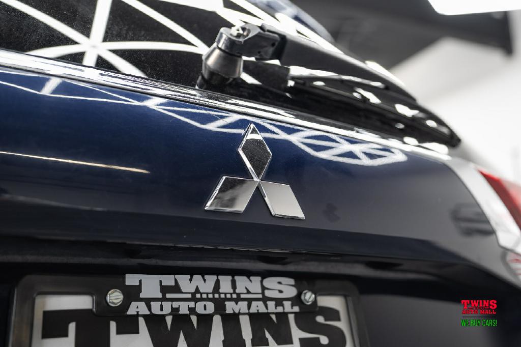 2020 Mitsubishi Outlander Image 28