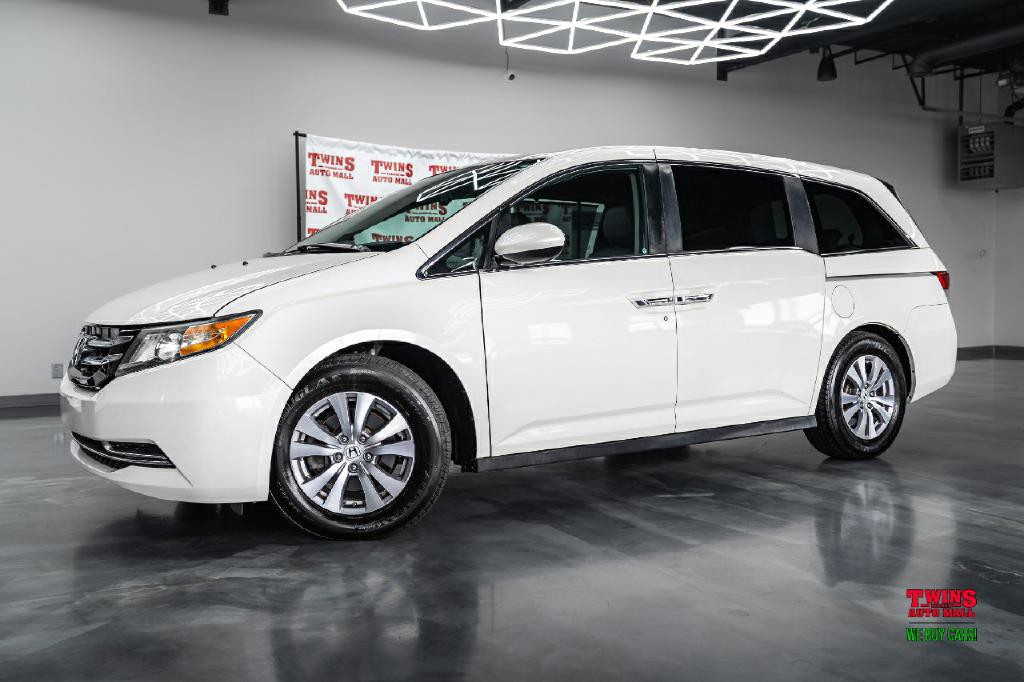 2016 Honda Odyssey Image 2
