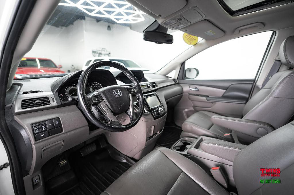 2016 Honda Odyssey Image 11