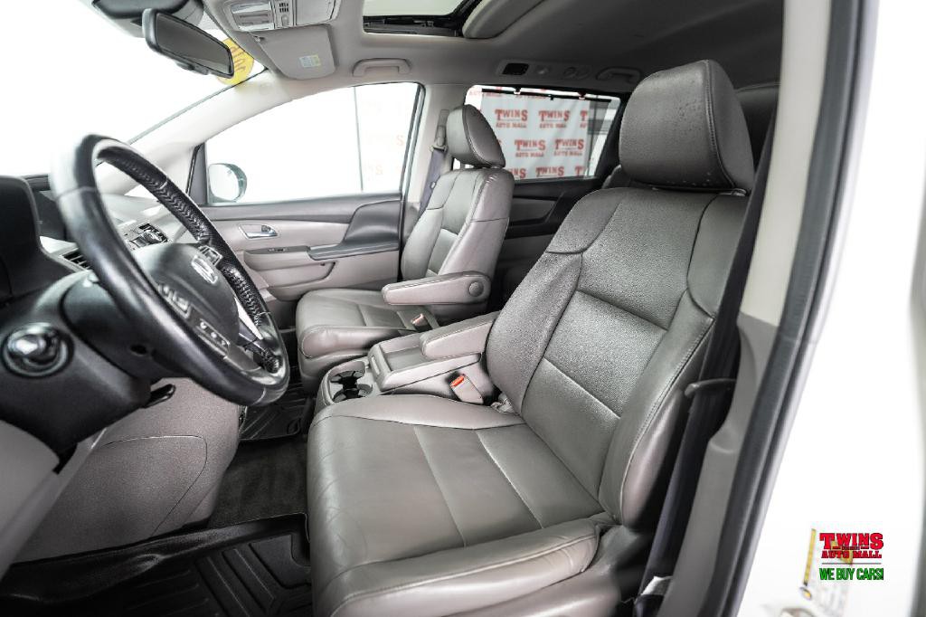 2016 Honda Odyssey Image 12