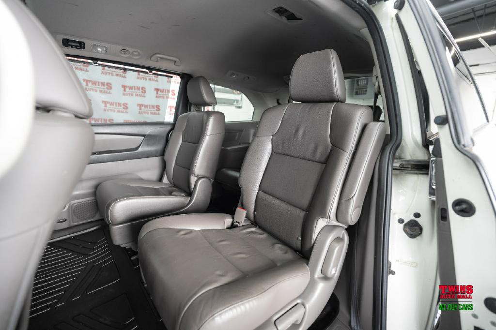 2016 Honda Odyssey Image 13