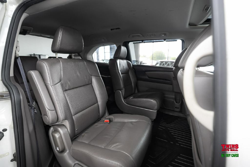 2016 Honda Odyssey Image 16