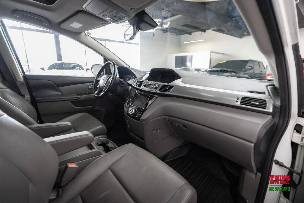 2016 Honda Odyssey Image 18