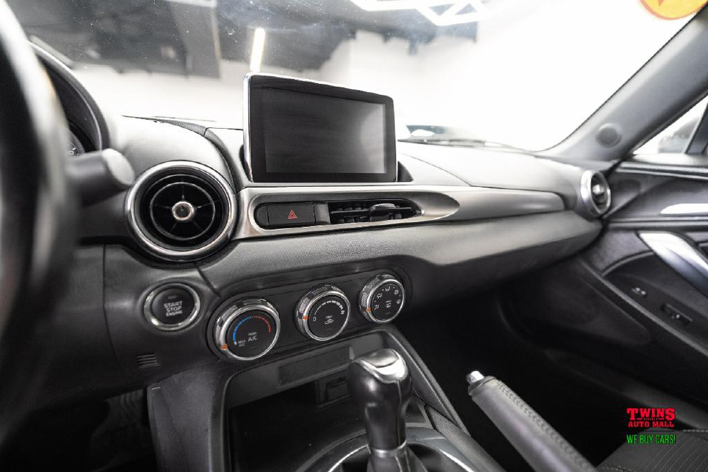 2017 FIAT 124 Spider Image 20