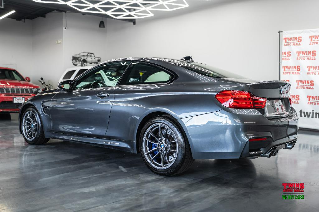 2015 BMW M4 Image 4