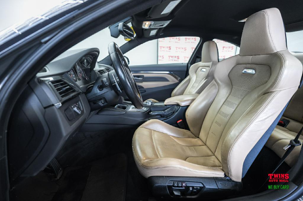 2015 BMW M4 Image 12