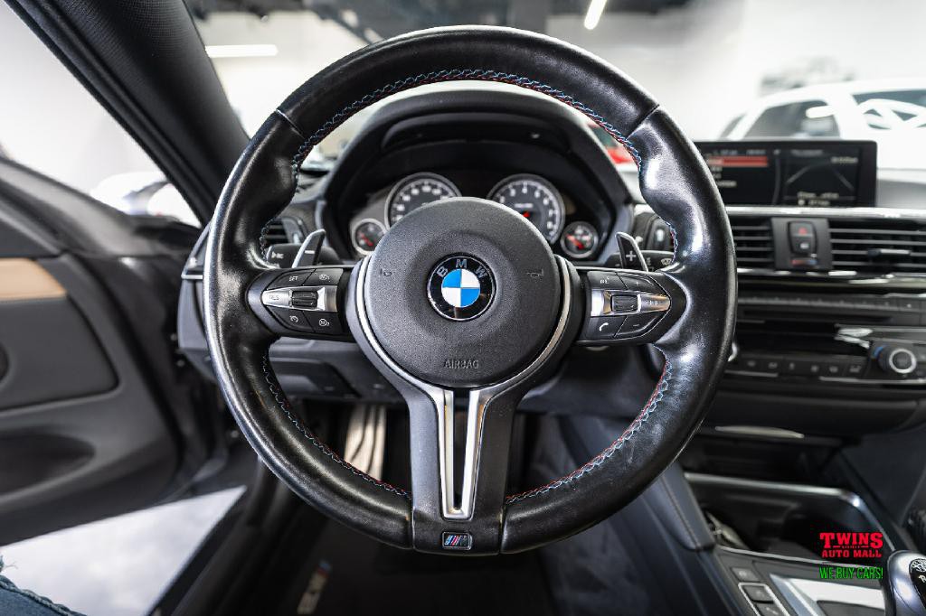 2015 BMW M4 Image 16