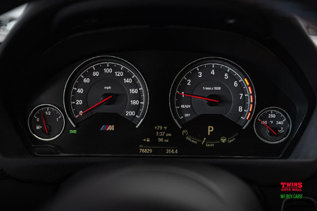 2015 BMW M4 Image 17