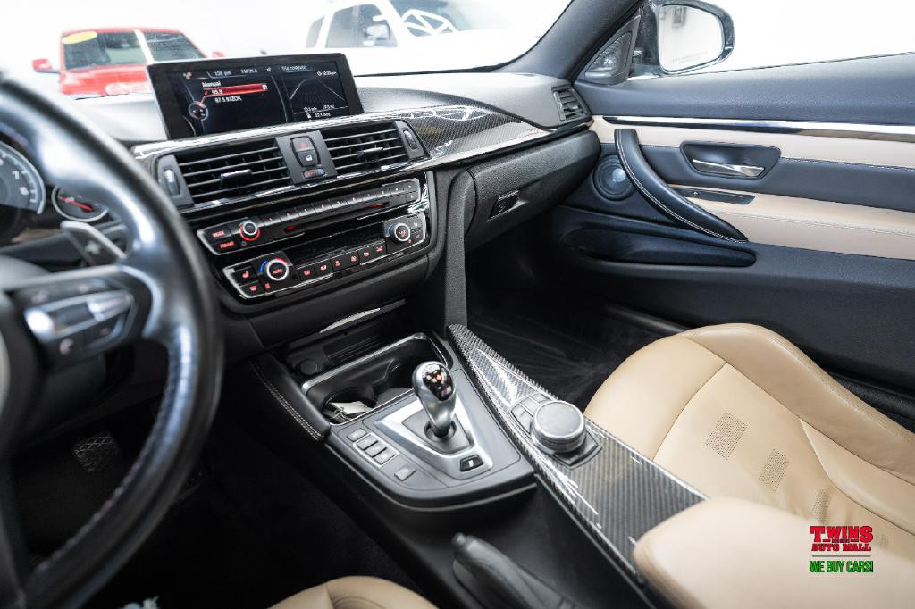 2015 BMW M4 Image 19