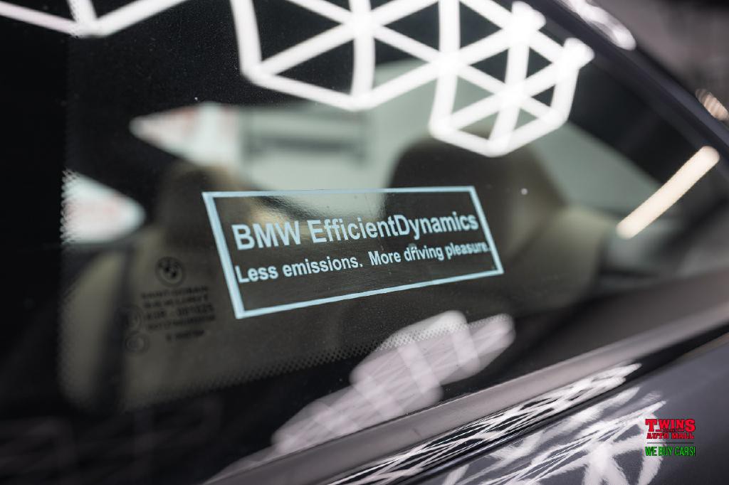 2015 BMW M4 Image 34