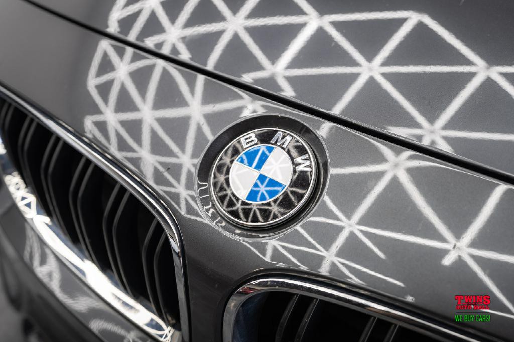 2015 BMW M4 Image 35