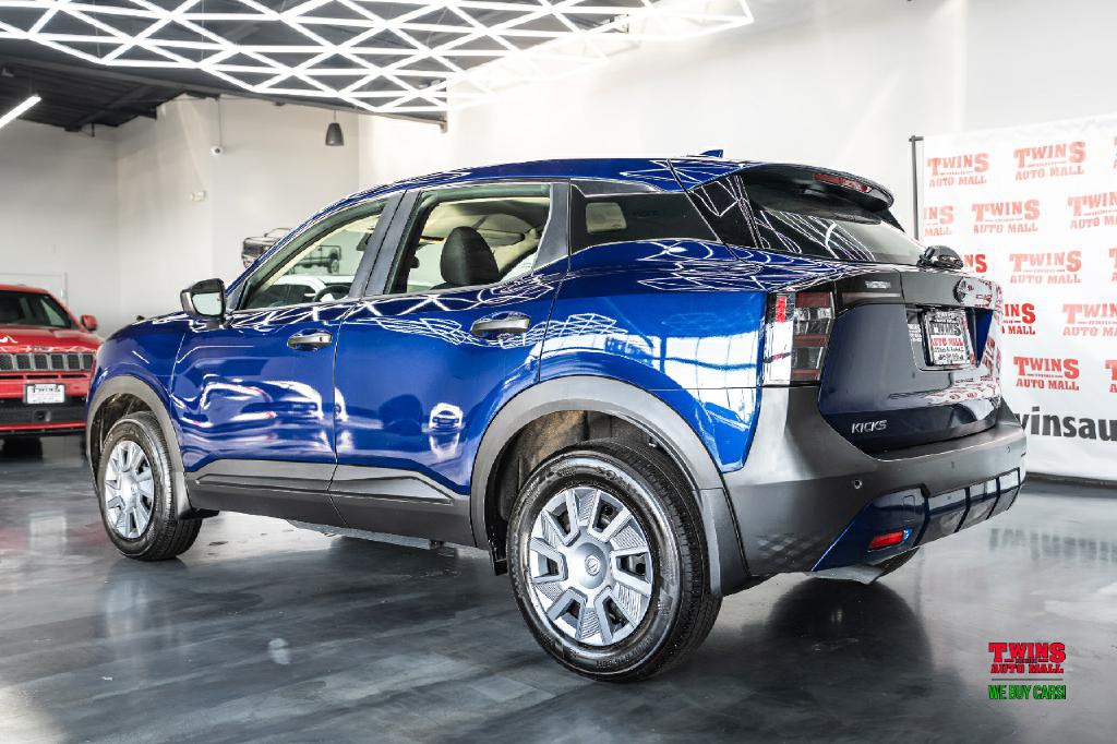 2025 Nissan Kicks Image 4