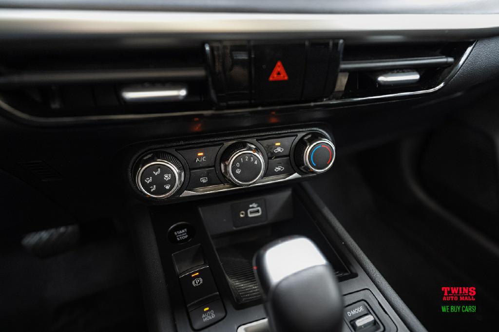 2025 Nissan Kicks Image 23