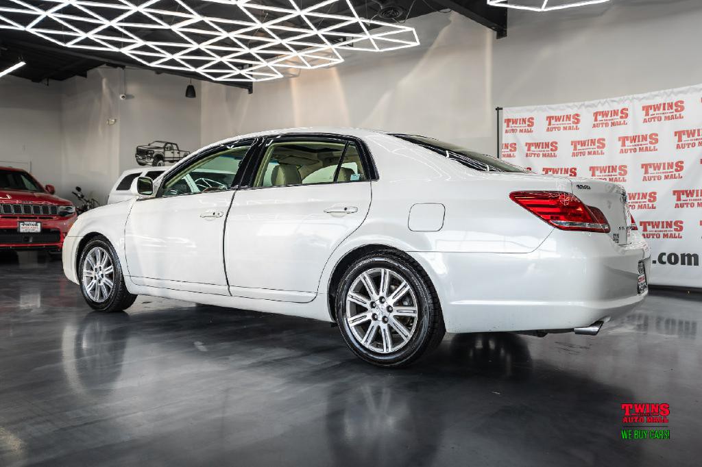 2007 Toyota Avalon Image 4