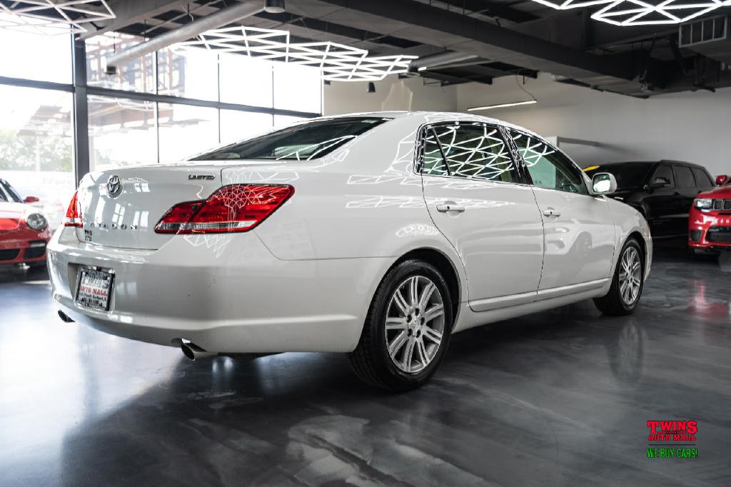 2007 Toyota Avalon Image 6