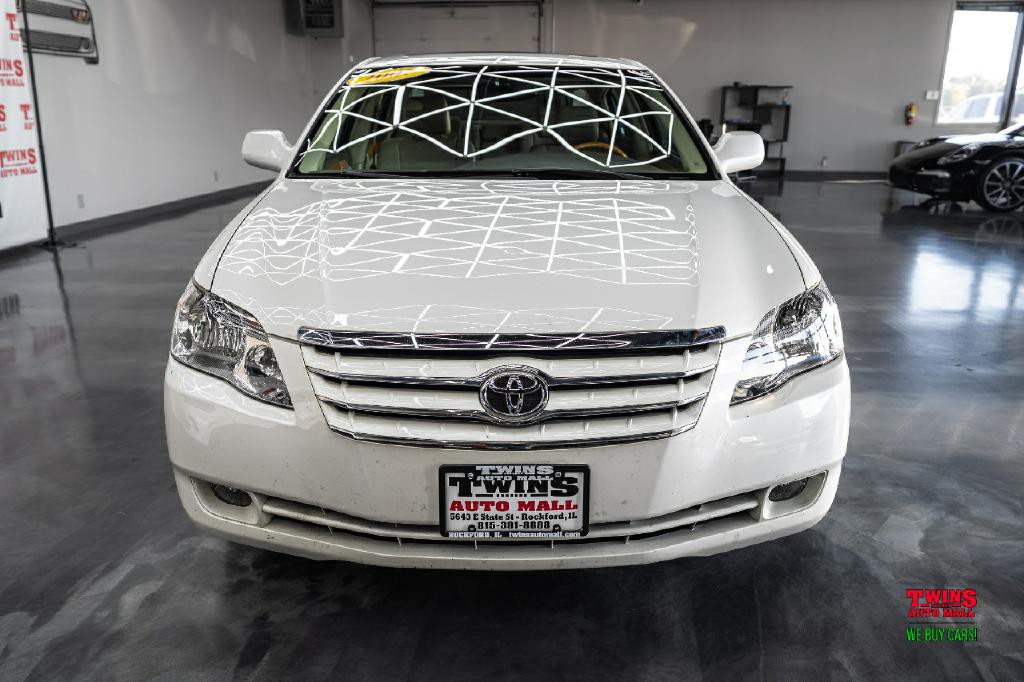 2007 Toyota Avalon Image 9