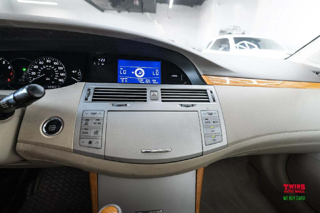 2007 Toyota Avalon Image 22