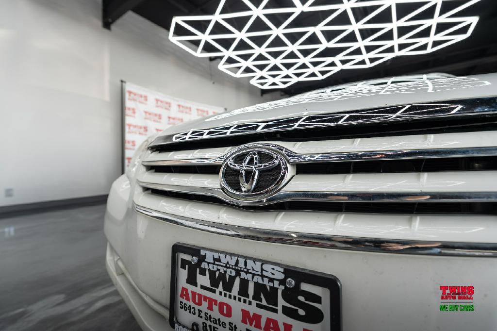 2007 Toyota Avalon Image 30