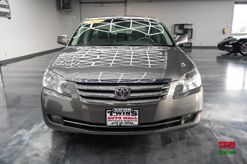 2006 Toyota Avalon Image 9