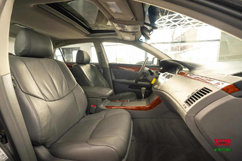 2006 Toyota Avalon Image 16
