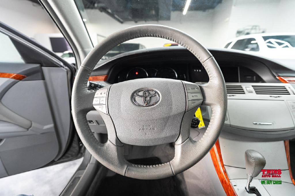 2006 Toyota Avalon Image 18
