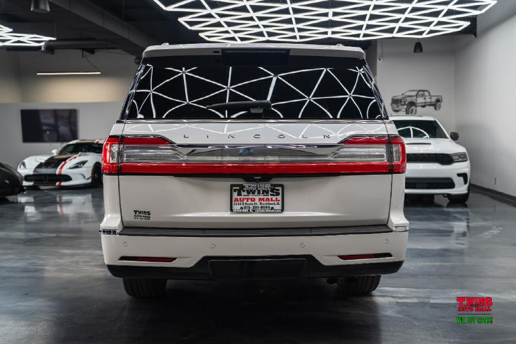 2019 Lincoln Navigator Image 5