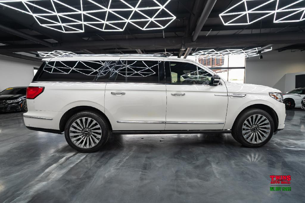 2019 Lincoln Navigator Image 7