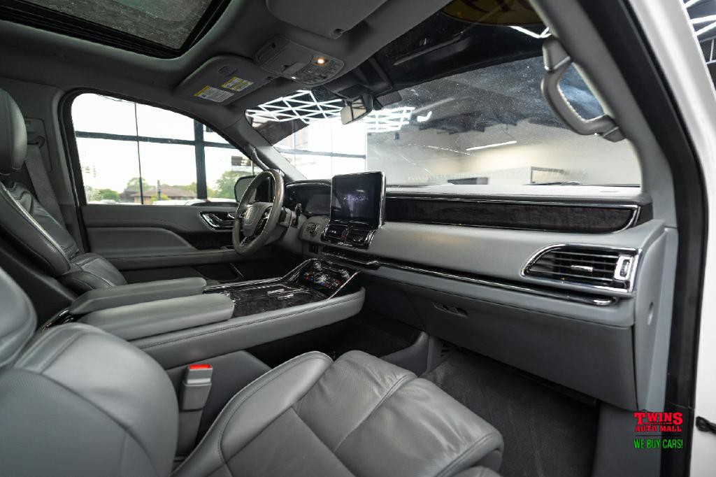 2019 Lincoln Navigator Image 20