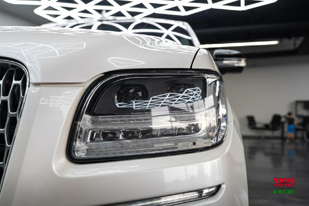 2019 Lincoln Navigator Image 38