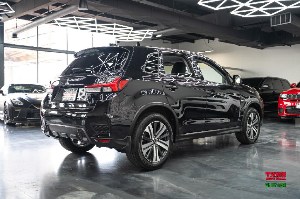 2024 Mitsubishi Outlander Image 6
