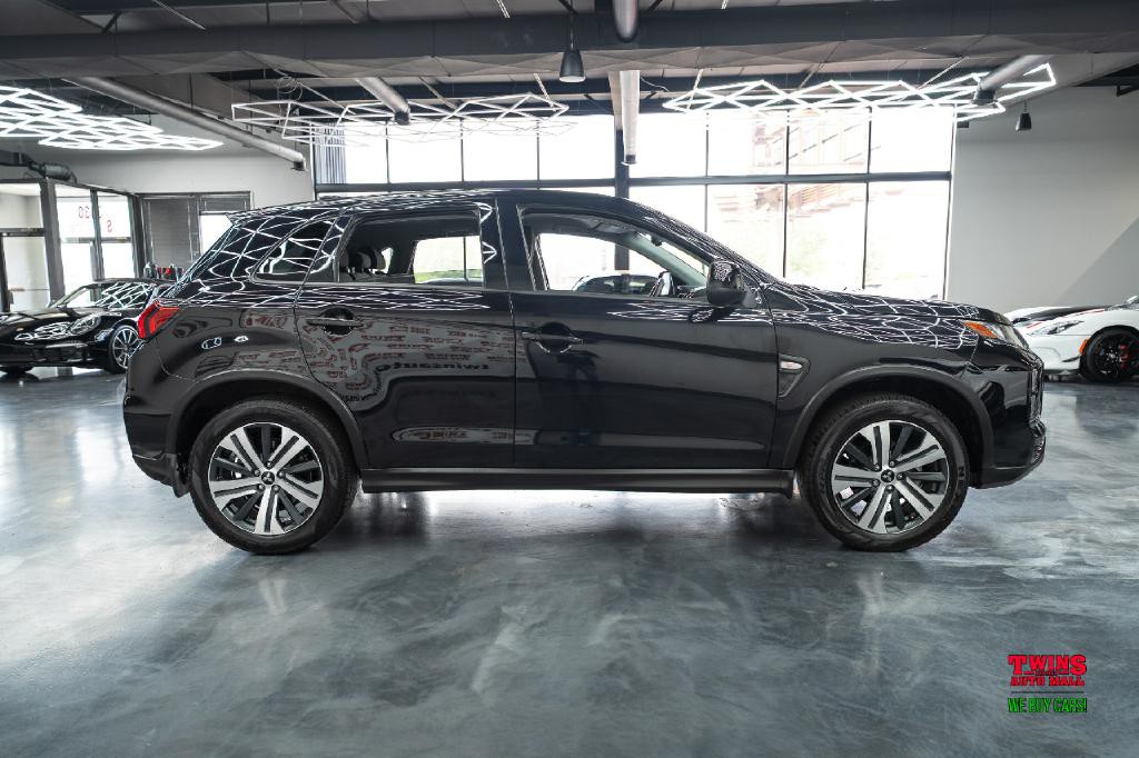 2024 Mitsubishi Outlander Image 7