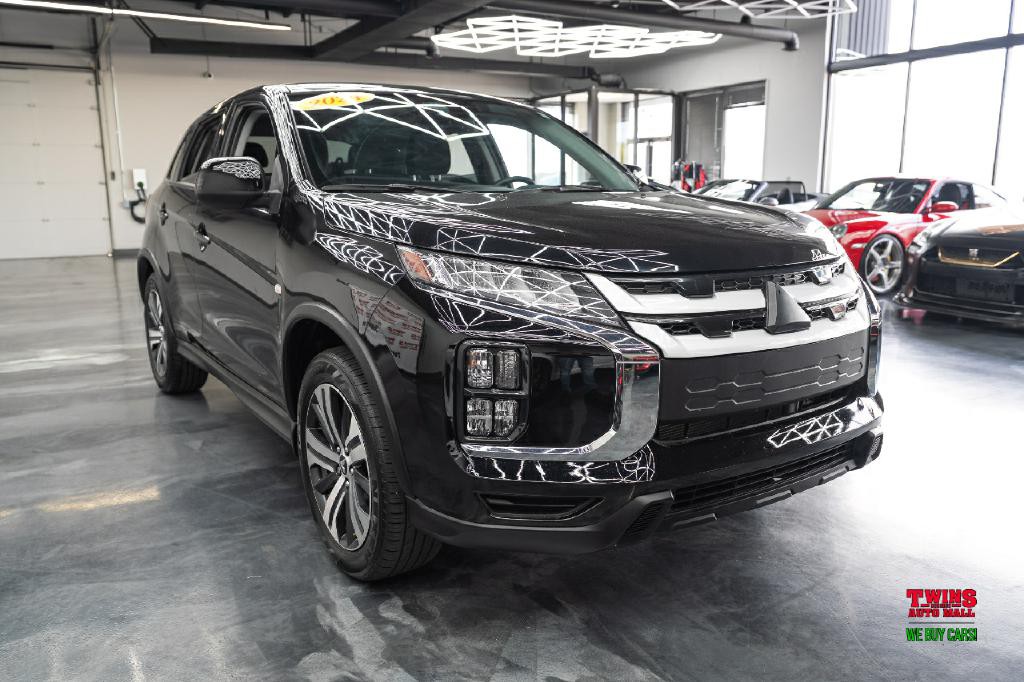 2024 Mitsubishi Outlander Image 8