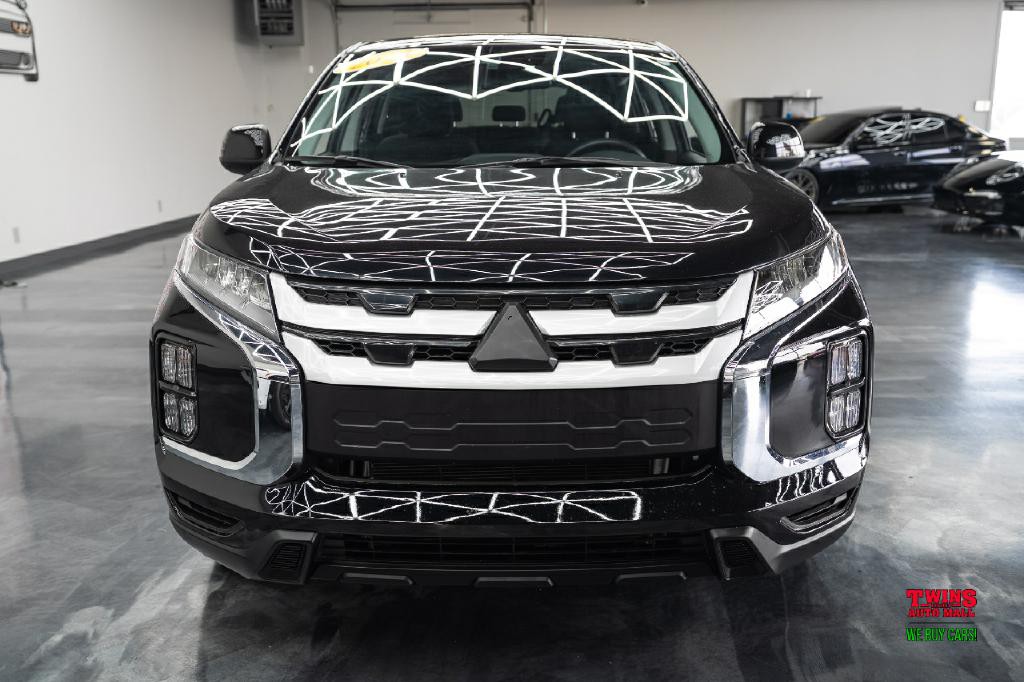2024 Mitsubishi Outlander Image 9